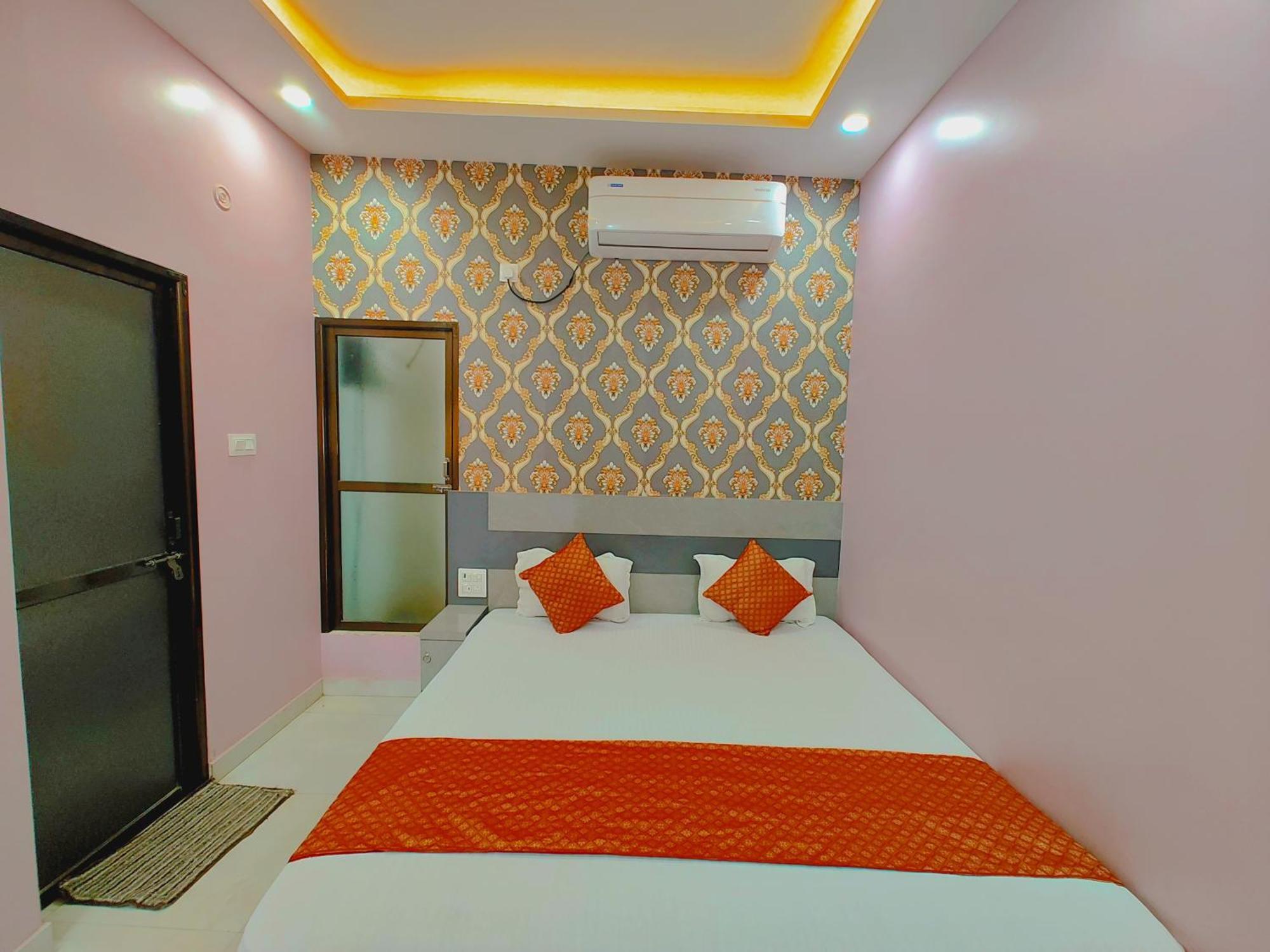 Ayodhya Palace Buitenkant foto